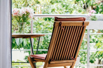 Newsletter - VBV-Versicherungsmakler bei der Netzwerkarbeit auf einer Konferenz